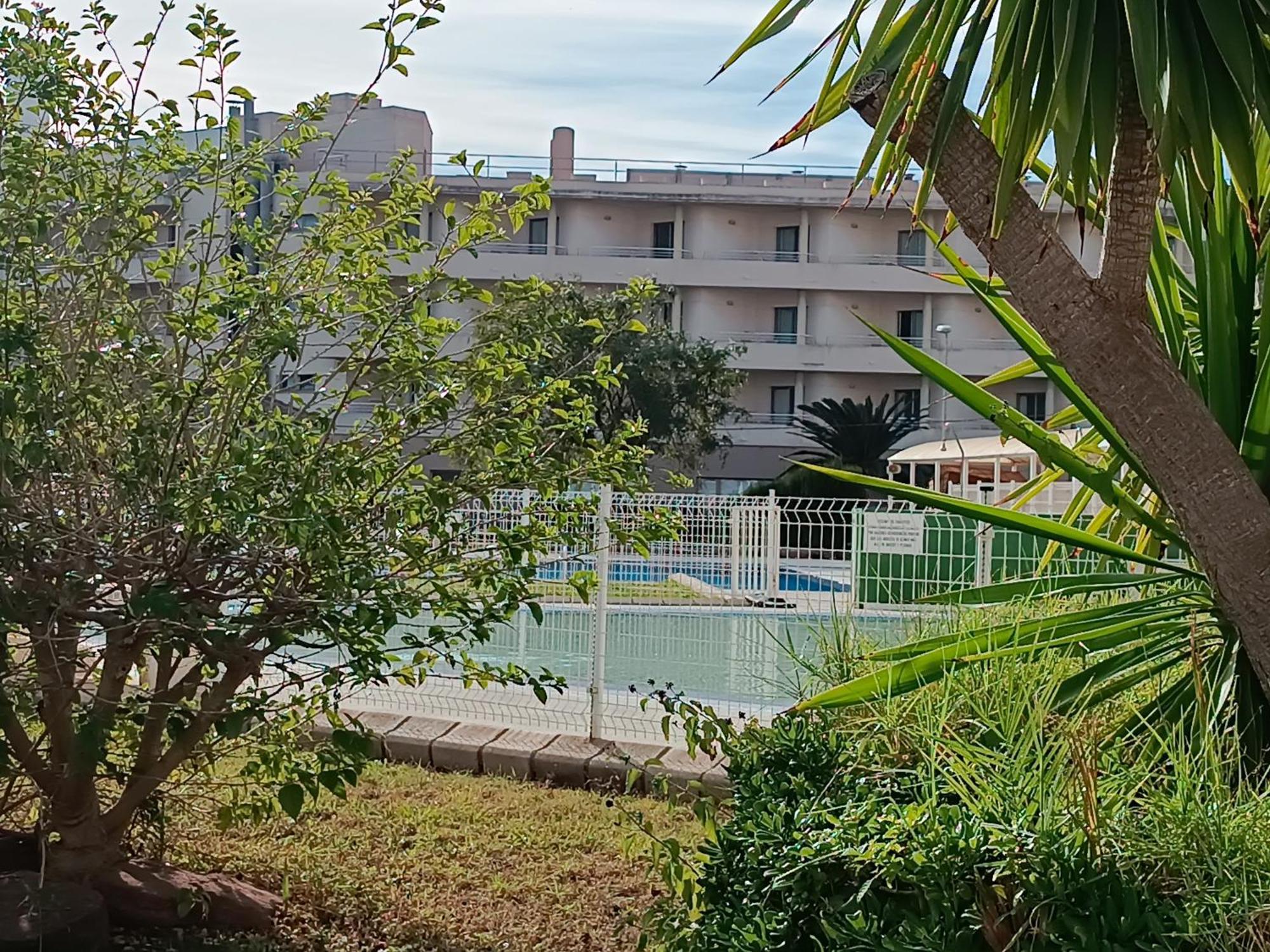 Playa Cannet 20 Km Valencia Piscina Tennis Canet d'En Berenguer Extérieur photo